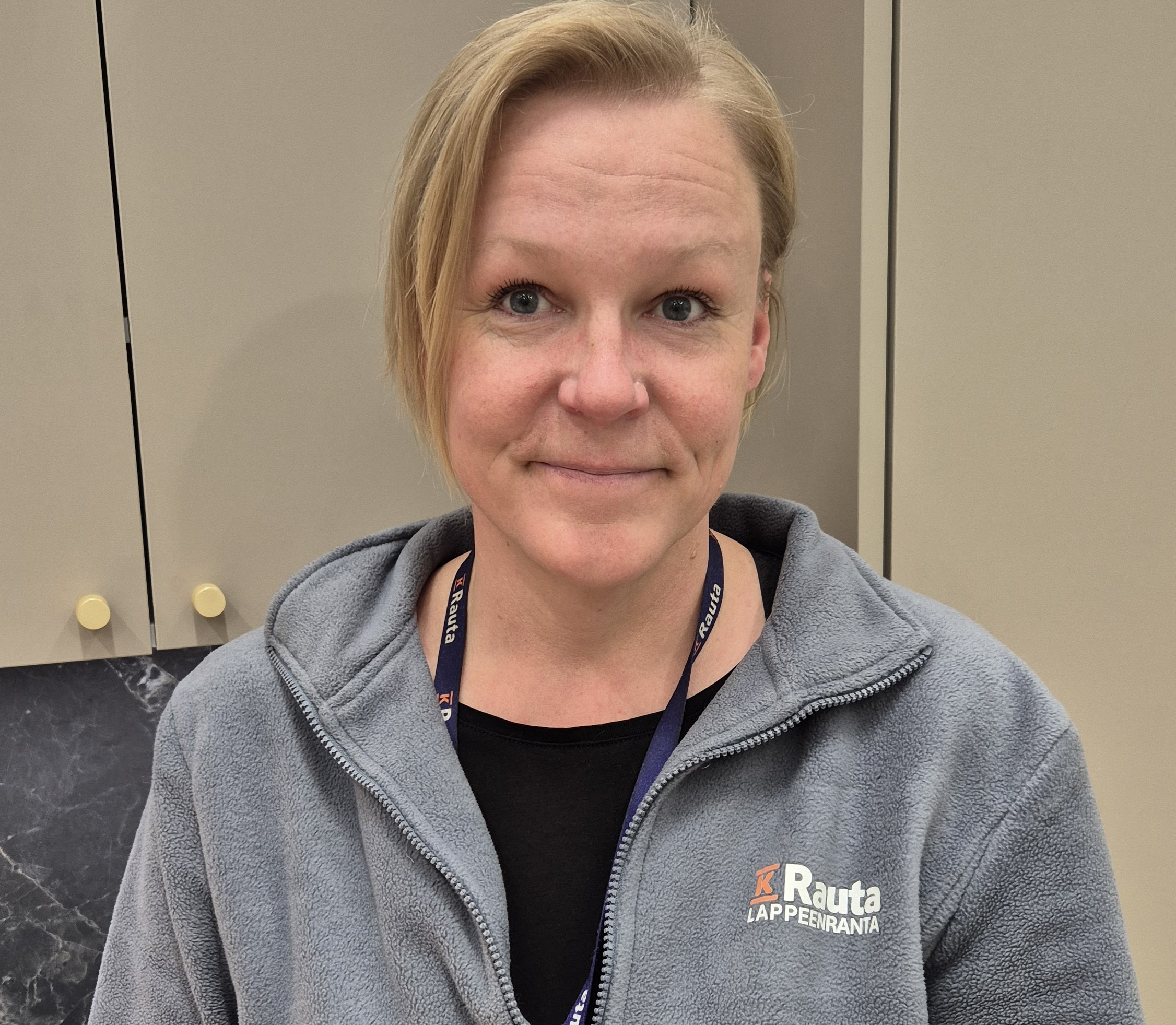 Anna Kaila, Kaluste- ja sisustusmyynti. Keittiö- ja kylpyhuonesuunnittelu