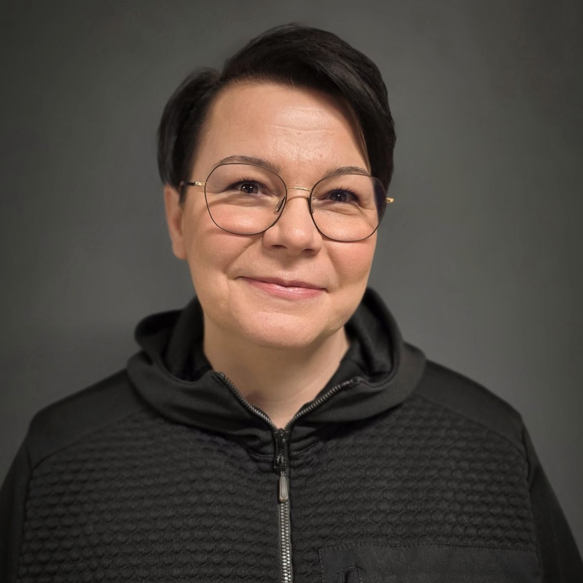 Nina Kulmala, Cello-keittiöt, kalustaminen, sisustussuunnittelu ja sisustuspintamateriaalit