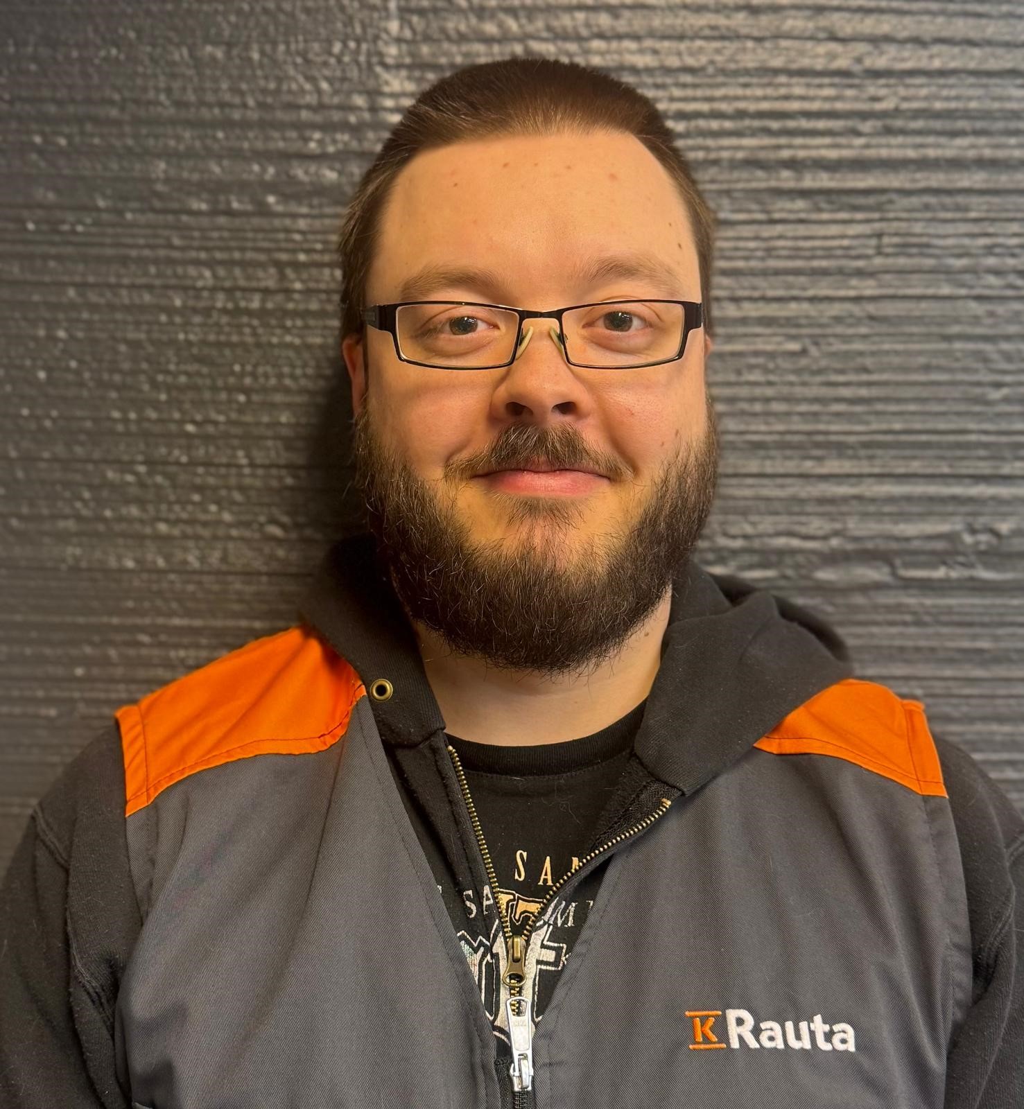 Jacob Naumann / Yritysmyynti