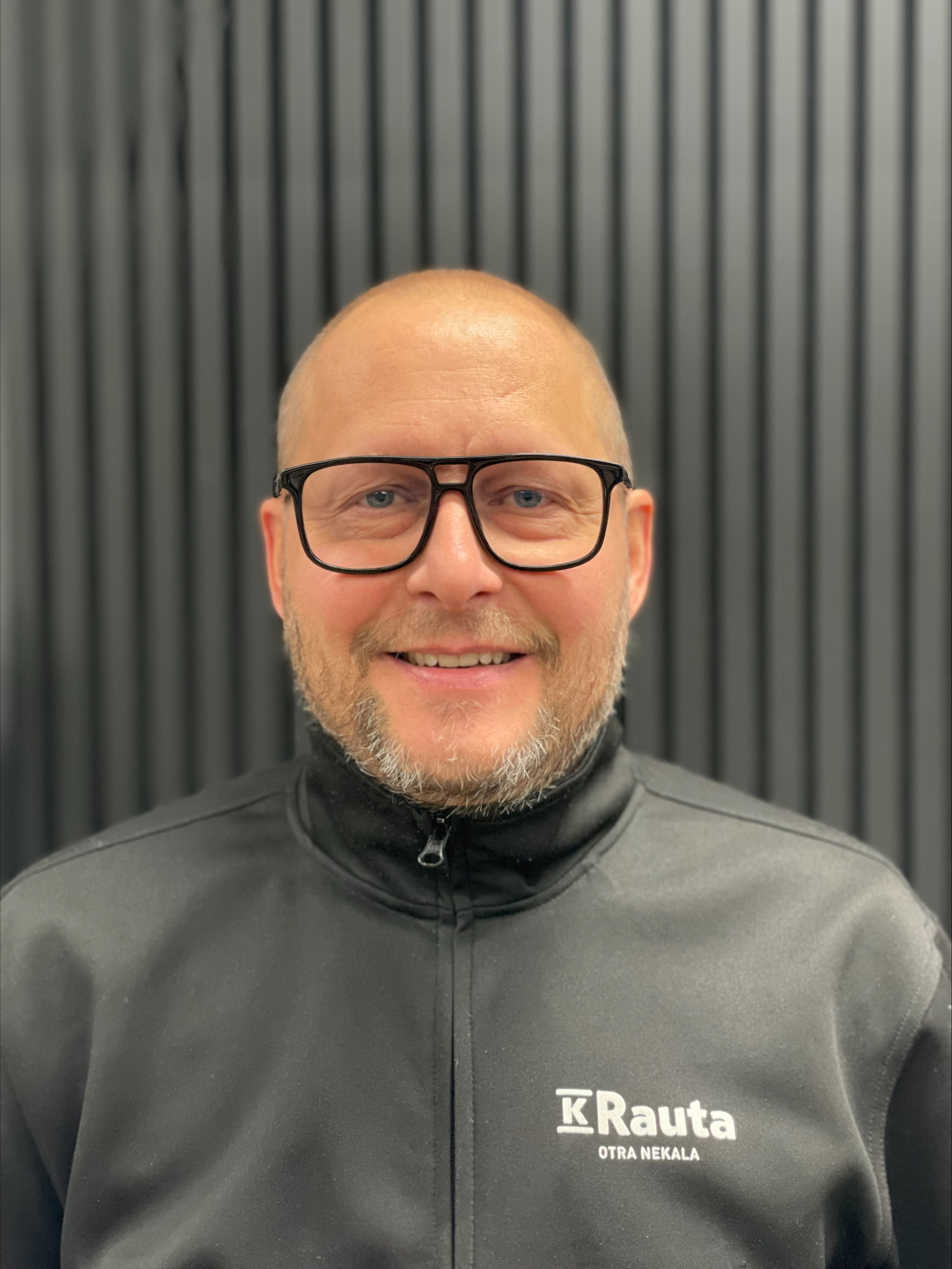 Jari Lyttinen, Yrityspalvelu