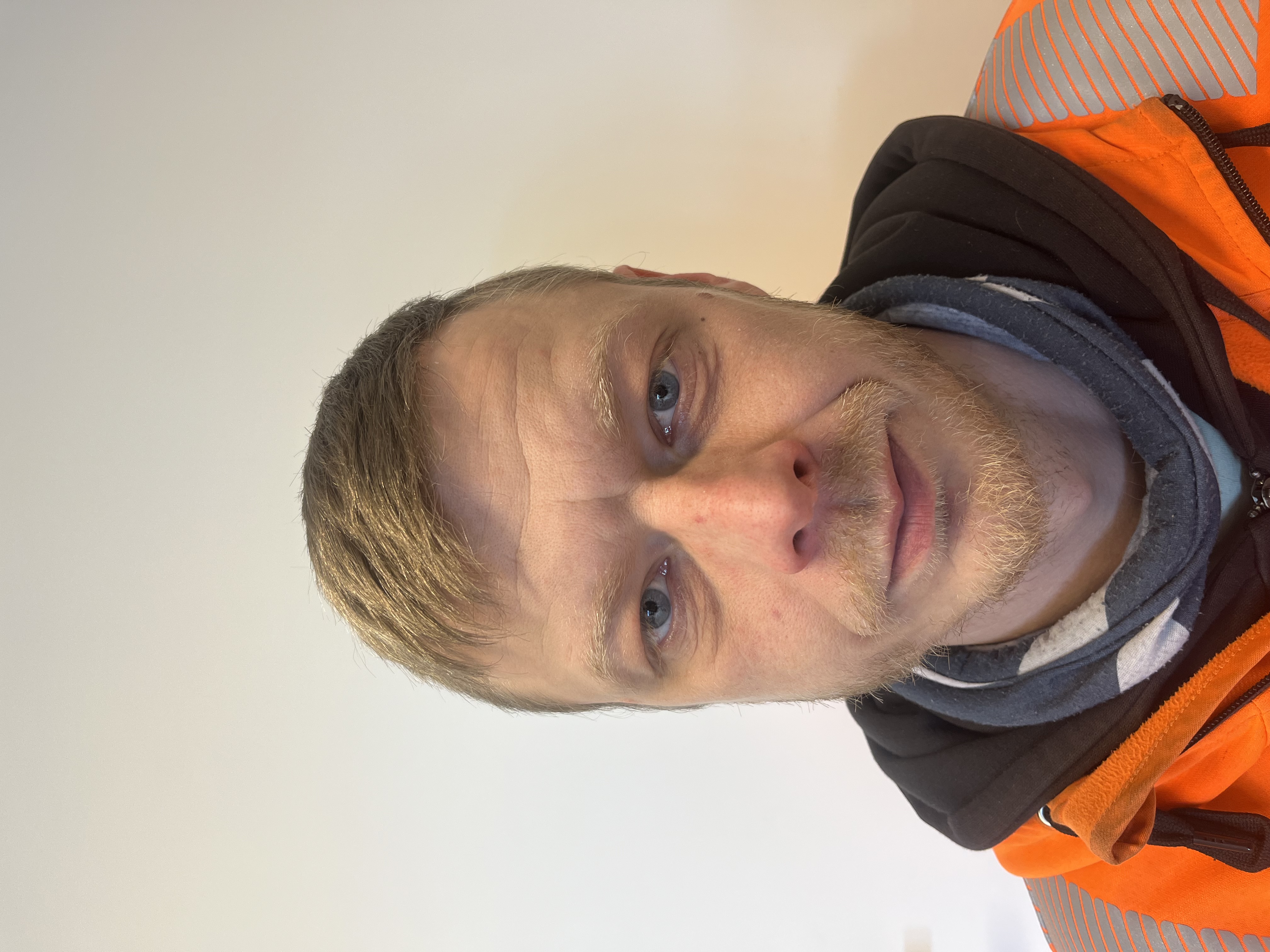 Niko Hämeenniemi, pihamyyjä