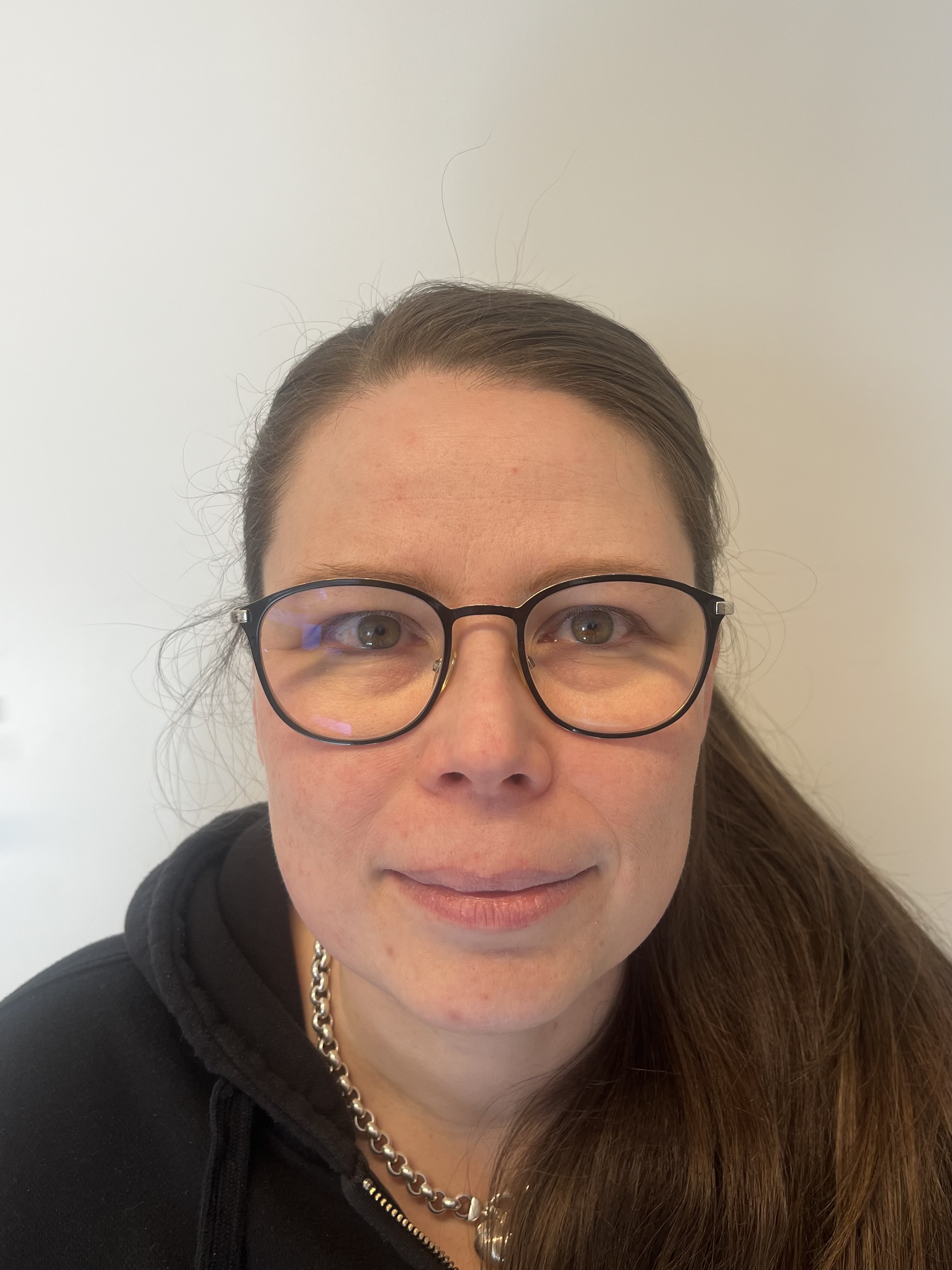 Maria Nykänen, konttori, laskutus