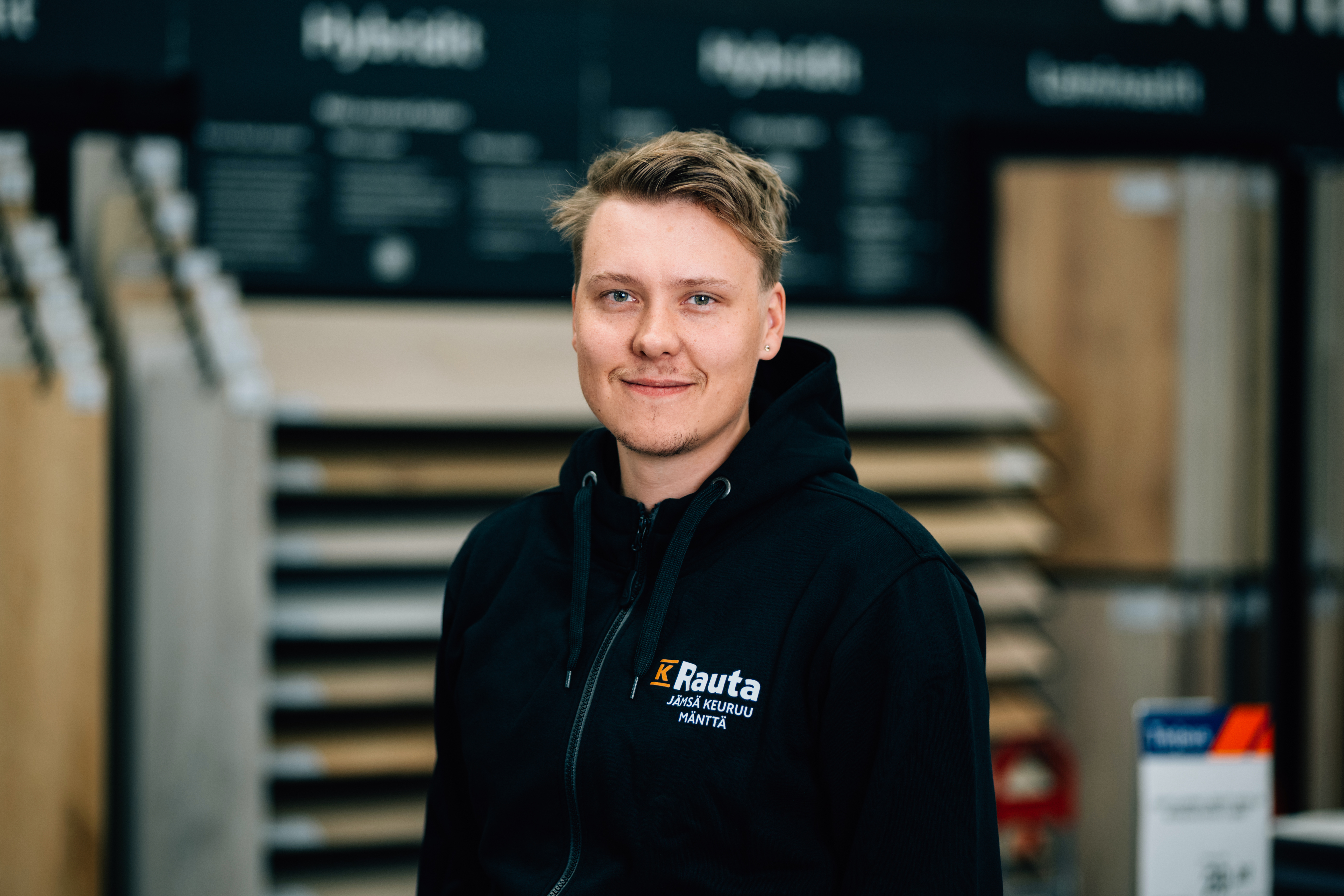 Joonatan Vesa, työväline, rakennustarvike