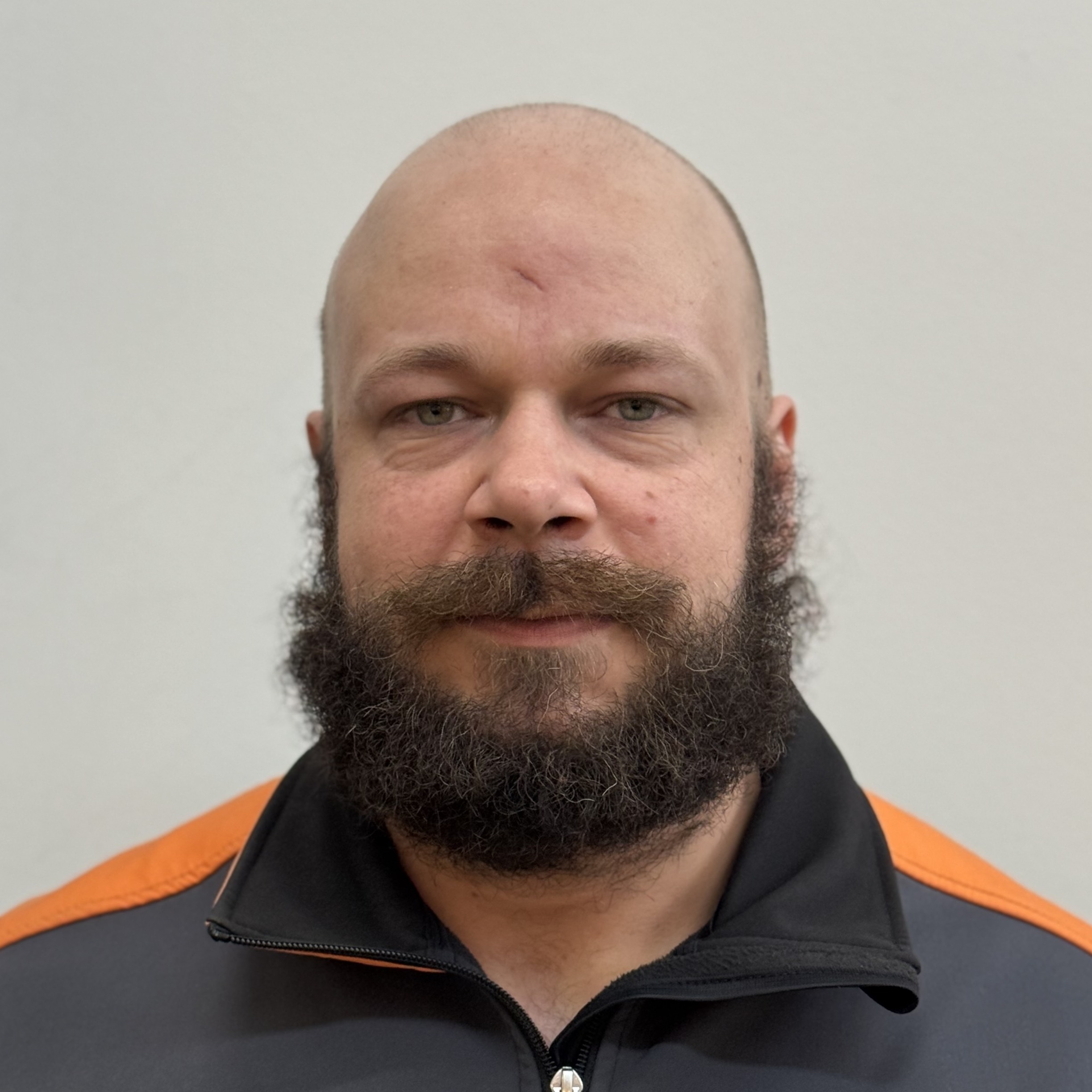 Ossi Kauppinen, rautamyynti