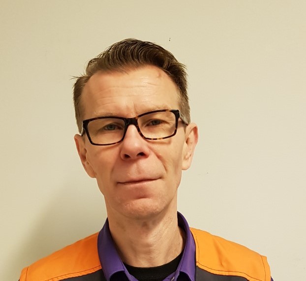 Veli Suutari, myymäläpäällikkö, rakennustarvike, LVI, ammattiasiakasmyynti