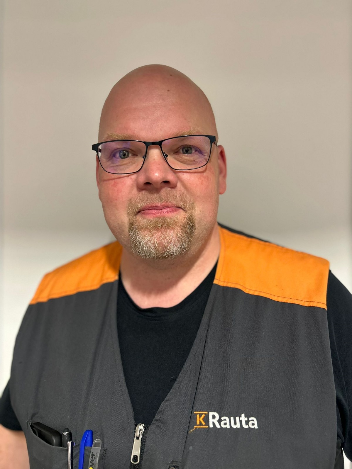 Mikko Laitinen, myynti