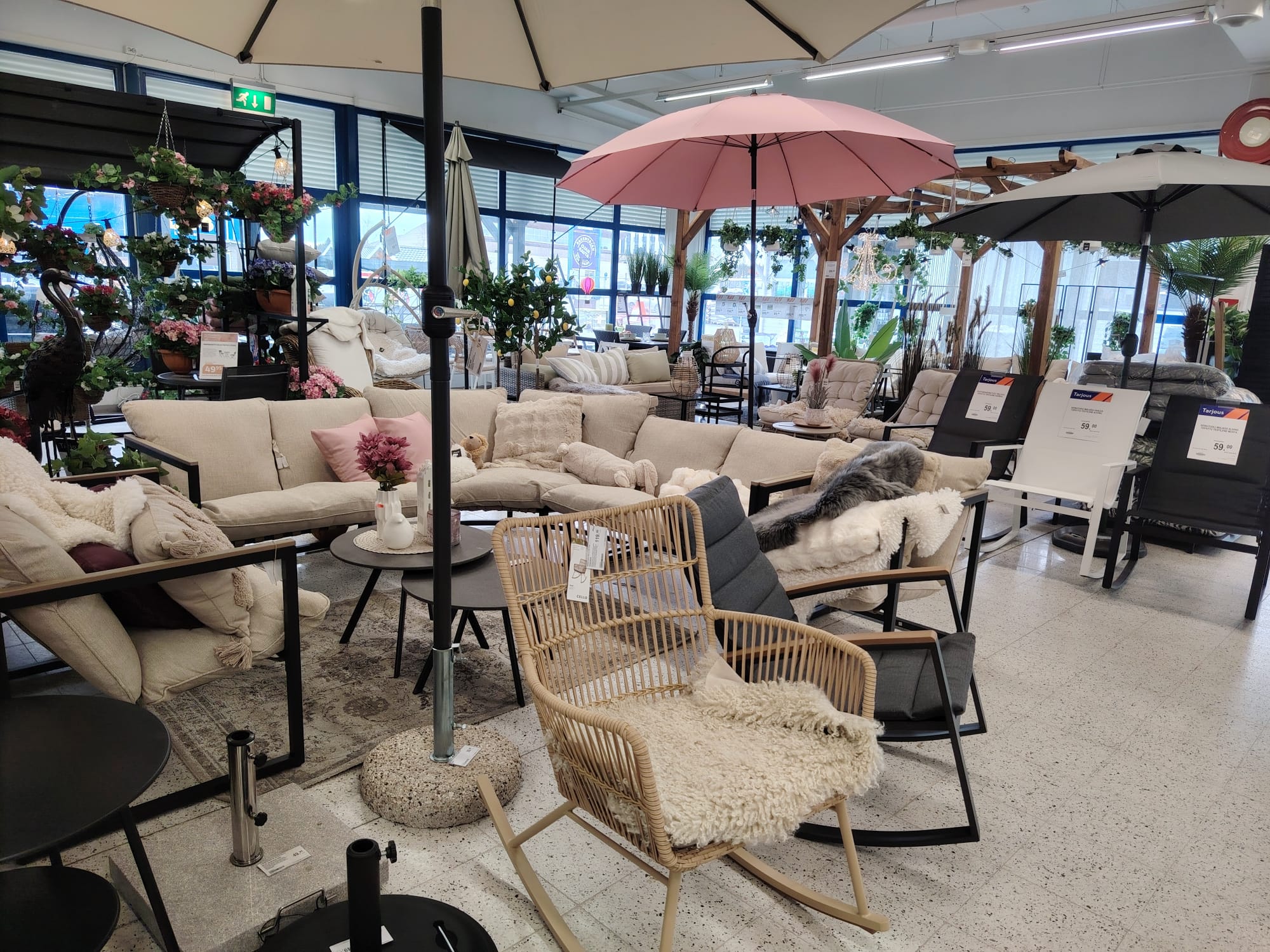 Puutarhakalusteet 2.jpeg