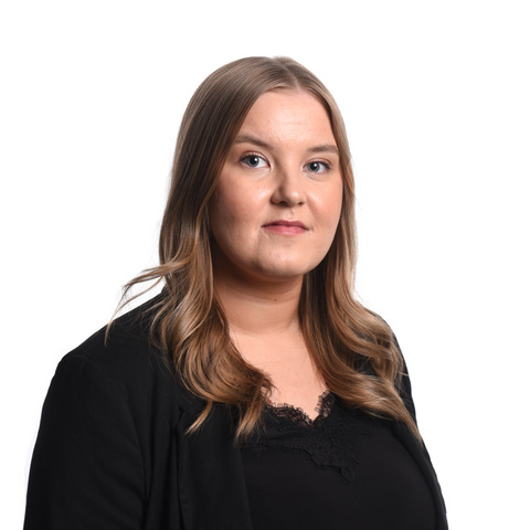 Juulia Viinamäki, sisustus, markkinointivastaava