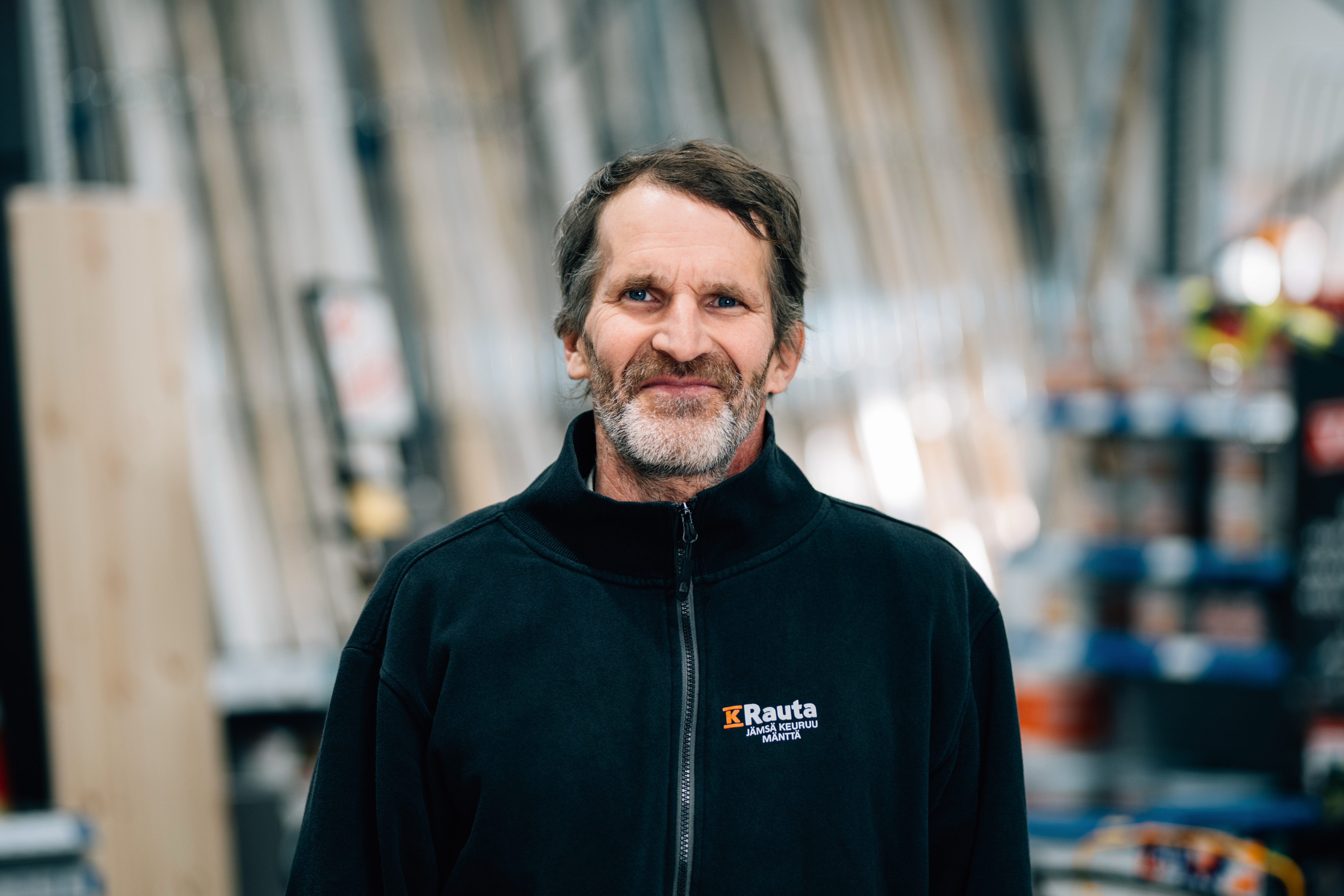 Sami Lamminmäki    Varasto ja Logistiikka