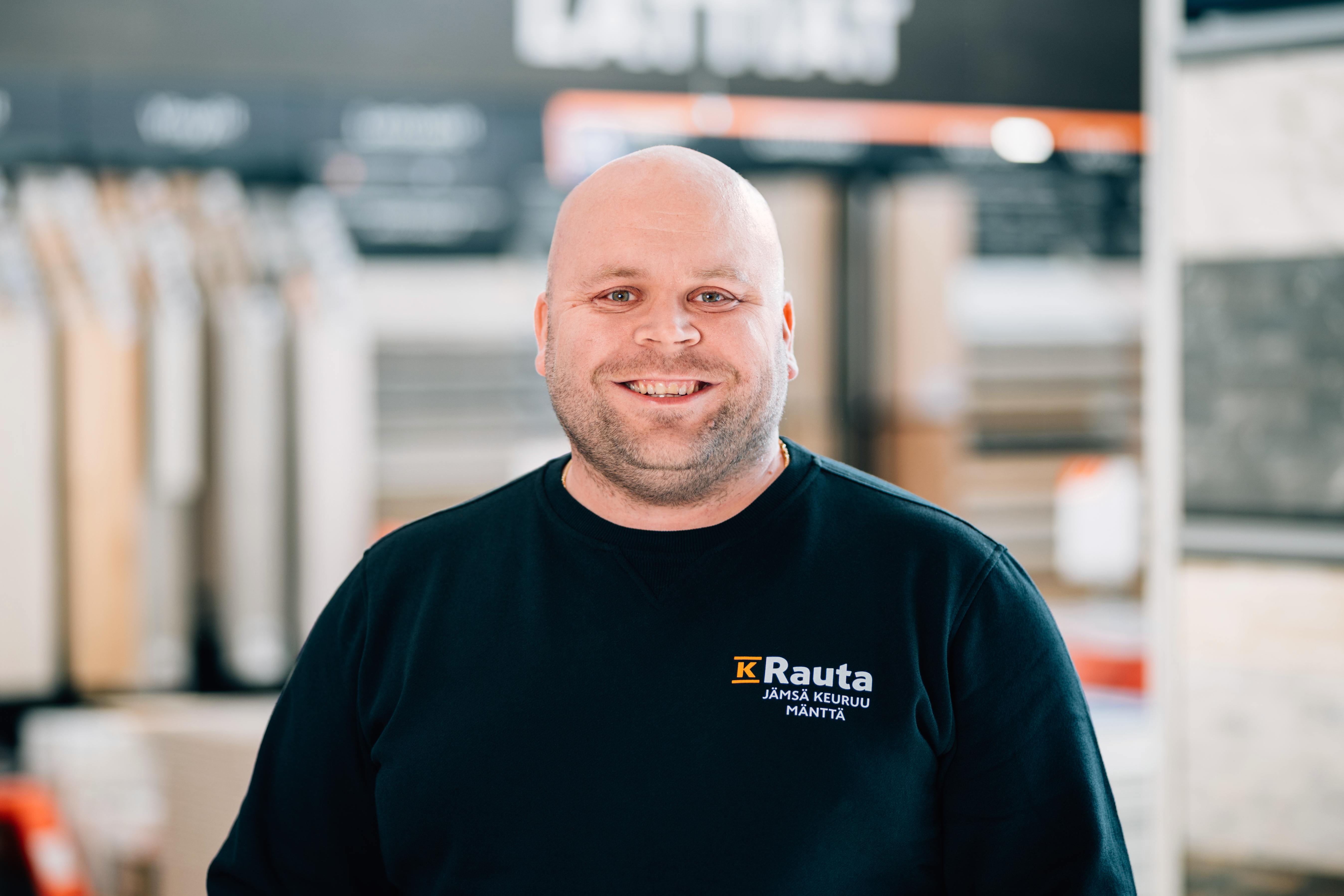 Matti Nuora                         Kauppias